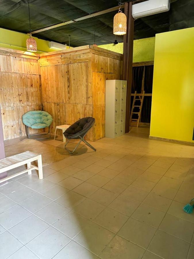 Hostel Tropico 20 Pdc Playa del Carmen Exterior photo