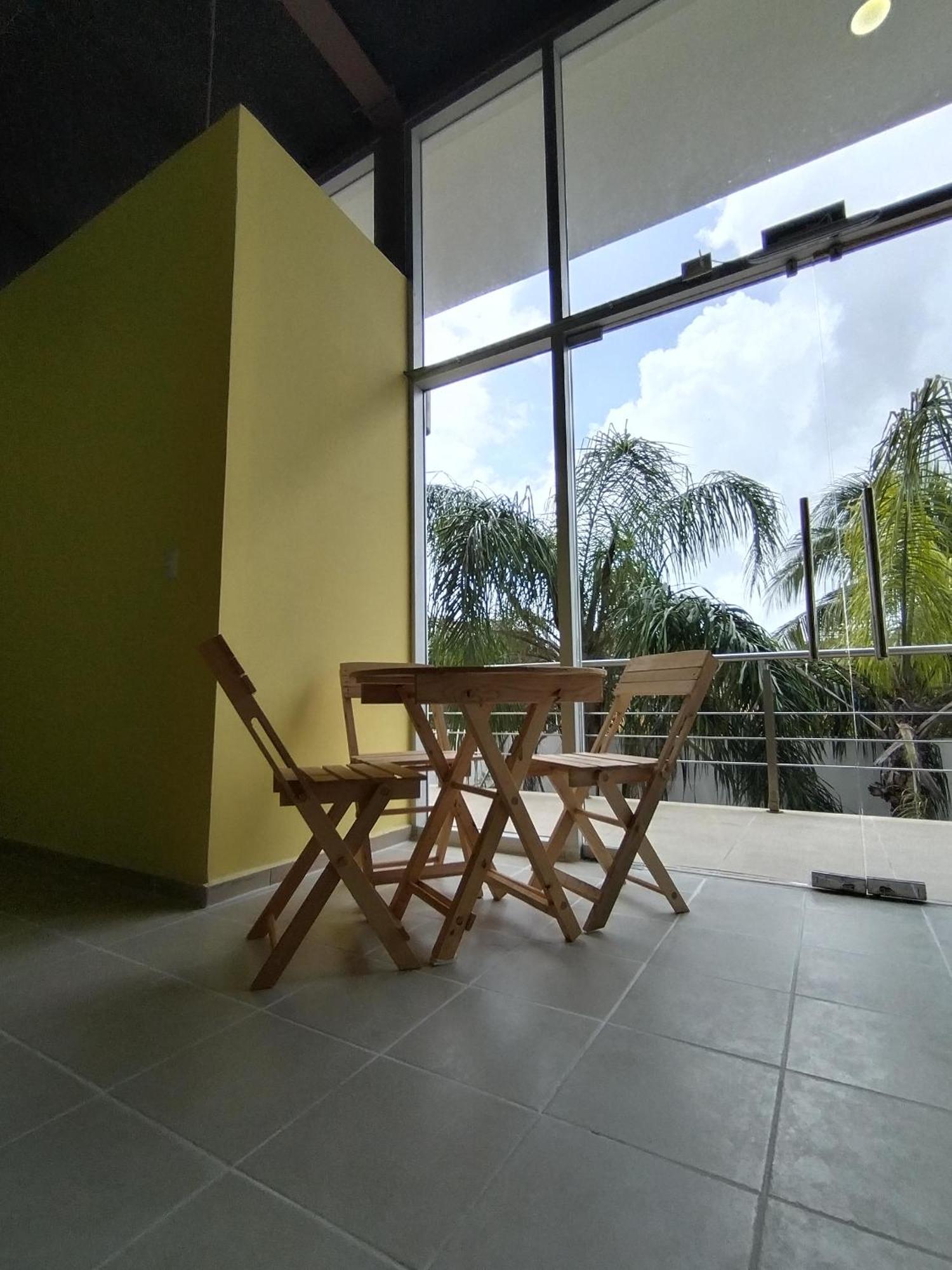 Hostel Tropico 20 Pdc Playa del Carmen Exterior photo